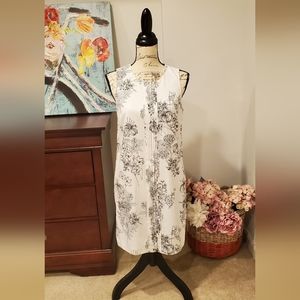 Banana Rep.Women White Dress Sleeveless  Beautiful Black Flowers Print Size 4